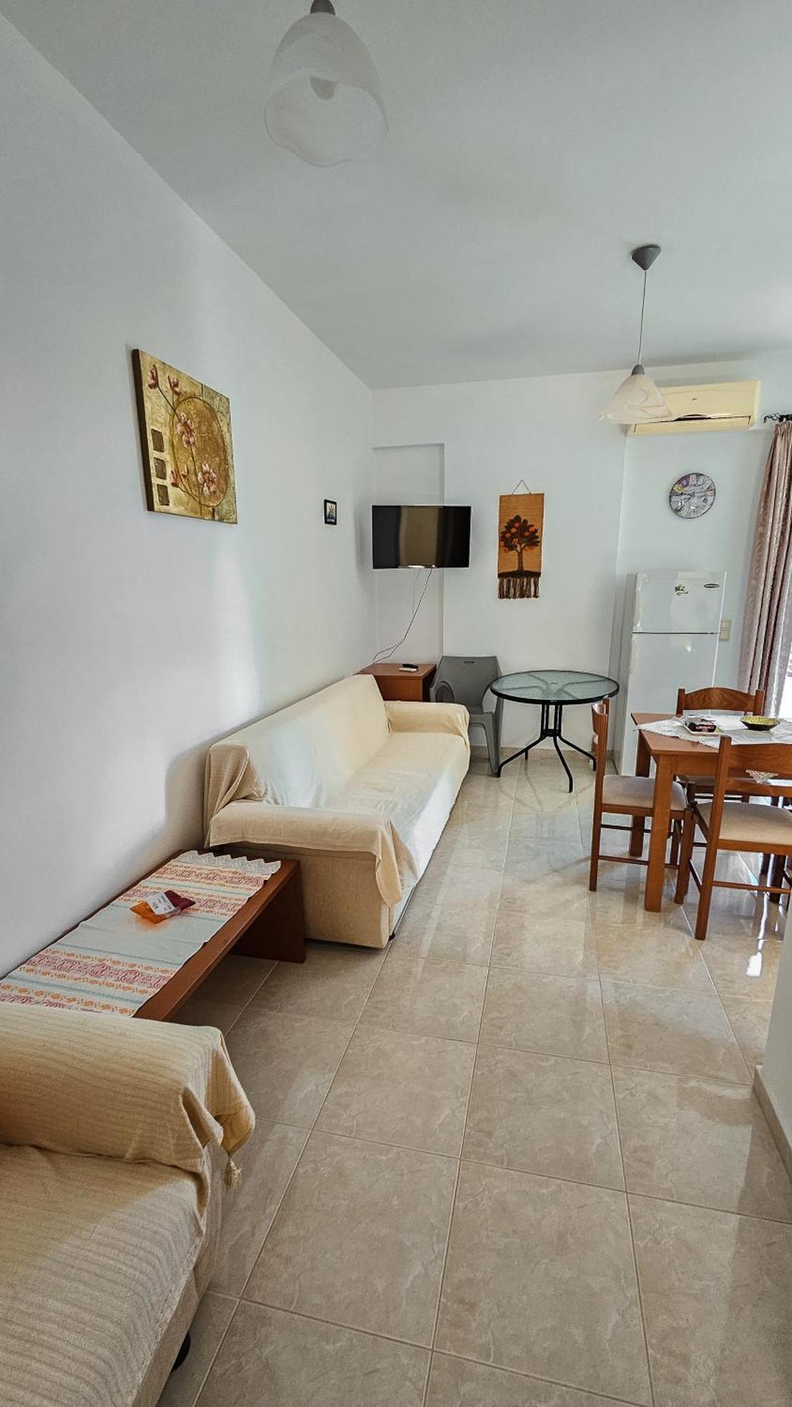 Central Rooms Makry Gialos (Crete)